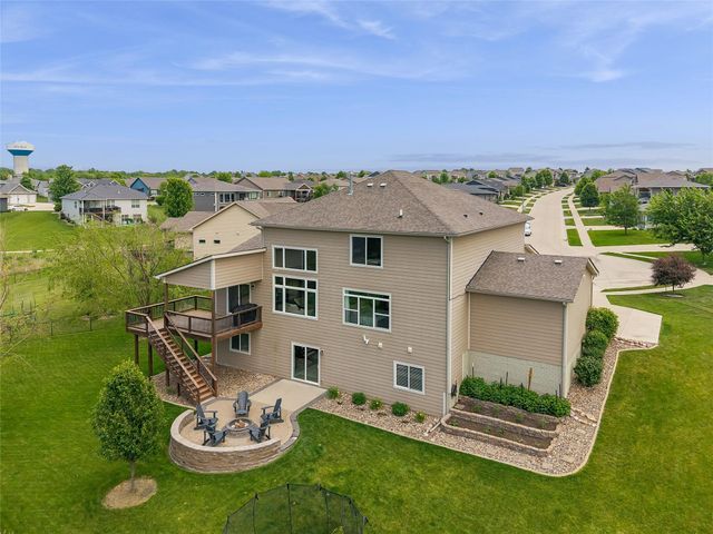 345 Dunham Drive, Waukee, IA 50263