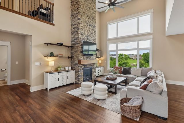 345 Dunham Drive, Waukee, IA 50263