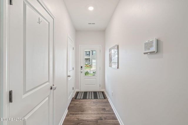 7116 Dusty Rose Lane, Knoxville, TN 37921