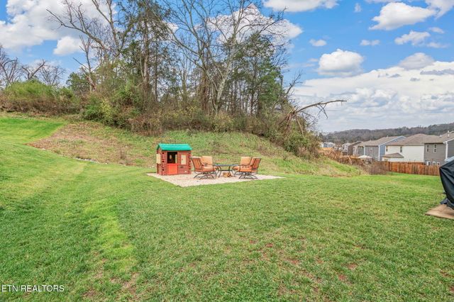 7116 Dusty Rose Lane, Knoxville, TN 37921
