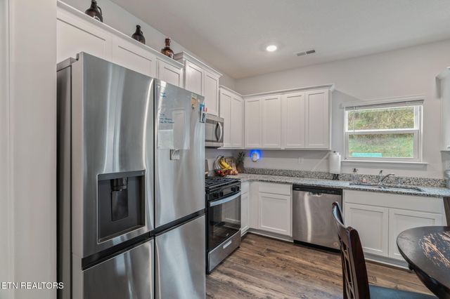 7116 Dusty Rose Lane, Knoxville, TN 37921