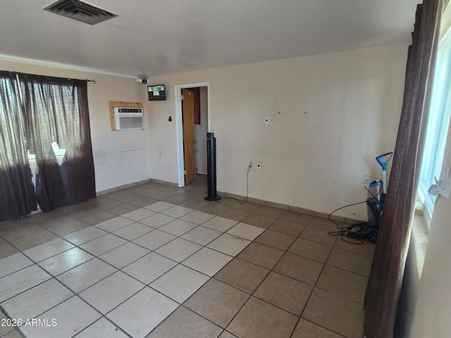 2315 W SUPERSTITION Boulevard, Apache Junction, AZ 85120