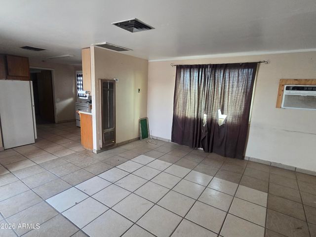 2315 W SUPERSTITION Boulevard, Apache Junction, AZ 85120