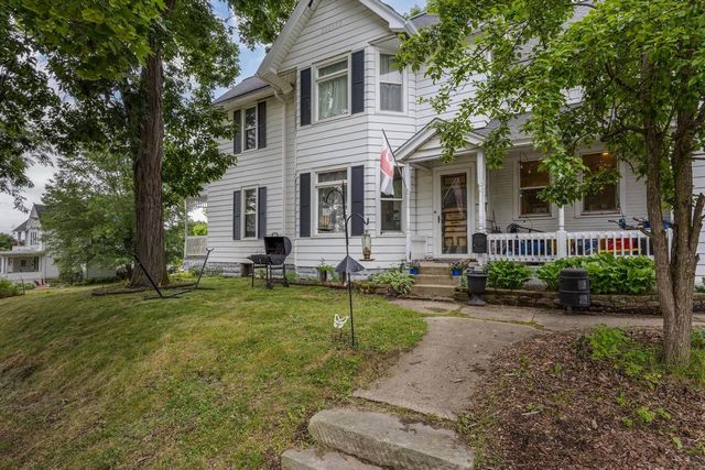 133 10th Street, Baraboo, WI 53913