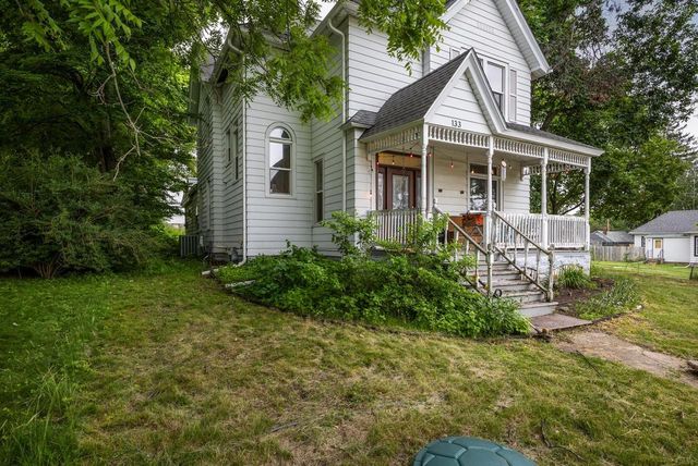 133 10th Street, Baraboo, WI 53913