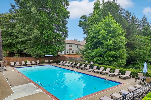 5815 Crest Oak Way, Cumming, GA 30028