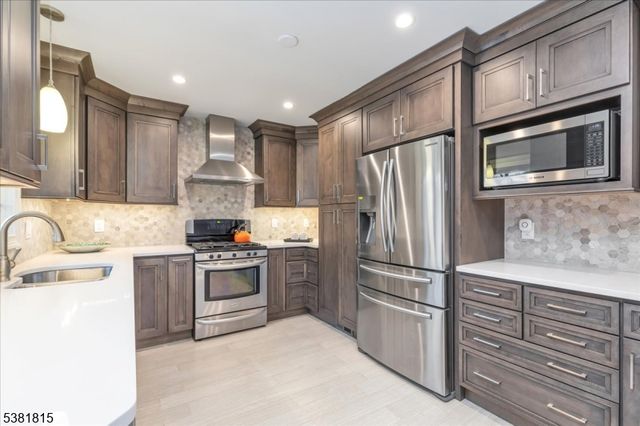 26 Crest Dr, Berkeley Heights Twp., NJ 07974