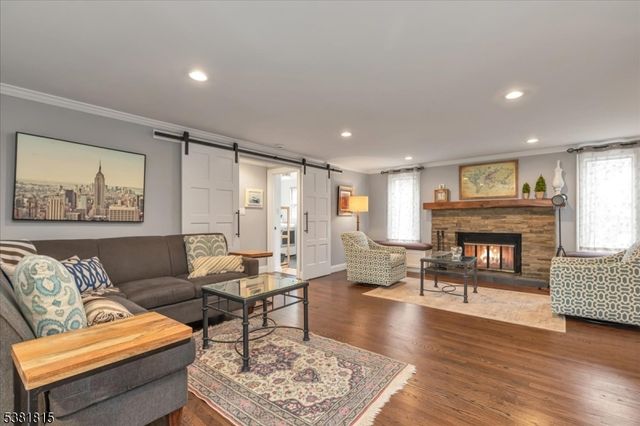 26 Crest Dr, Berkeley Heights Twp., NJ 07974