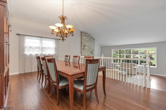 26 Crest Dr, Berkeley Heights Twp., NJ 07974