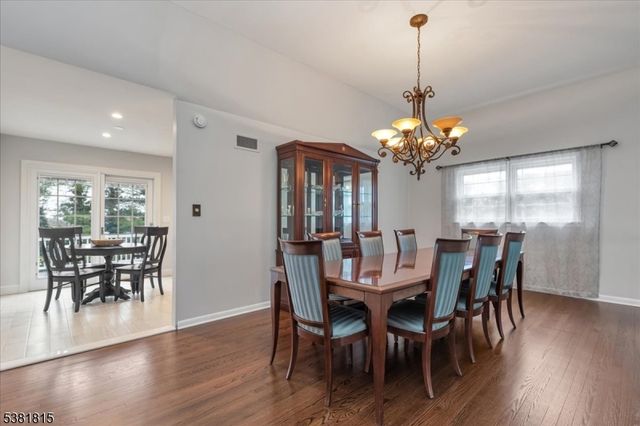 26 Crest Dr, Berkeley Heights Twp., NJ 07974