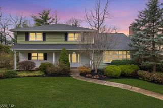 26 Crest Dr, Berkeley Heights Twp., NJ 07974