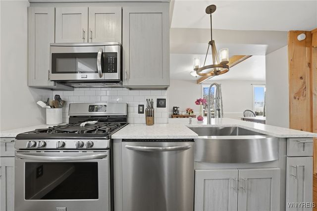 577 Emerson Drive, Amherst, NY 14226