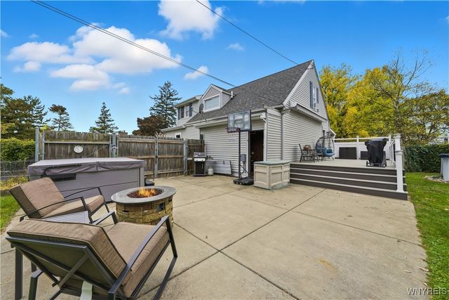 577 Emerson Drive, Amherst, NY 14226