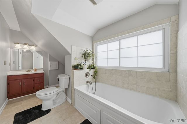 577 Emerson Drive, Amherst, NY 14226