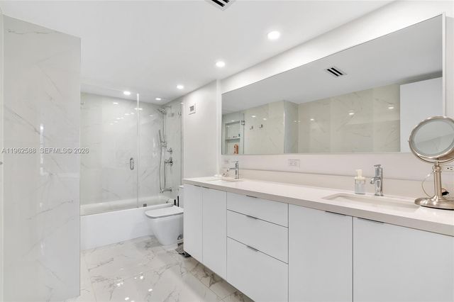 1121 Crandon Blvd D806, Key Biscayne, FL 33149