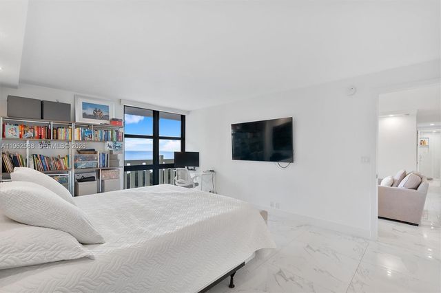 1121 Crandon Blvd D806, Key Biscayne, FL 33149