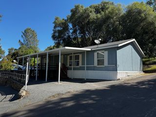 50889 Road 426 # 10, Oakhurst, CA 93644