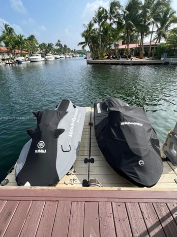 2430 NE 135th St 105, North Miami, FL 33181