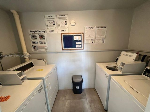 2430 NE 135th St 105, North Miami, FL 33181