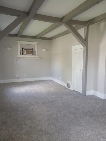 1114 E Bowman Street, South Bend, IN 46613