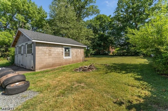 127 W Cliff St, Somerville Boro, NJ 08876