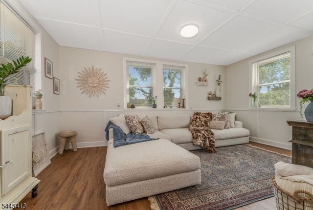 127 W Cliff St, Somerville Boro, NJ 08876