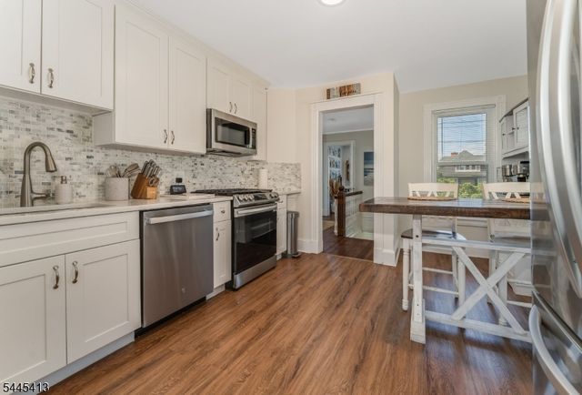 127 W Cliff St, Somerville Boro, NJ 08876