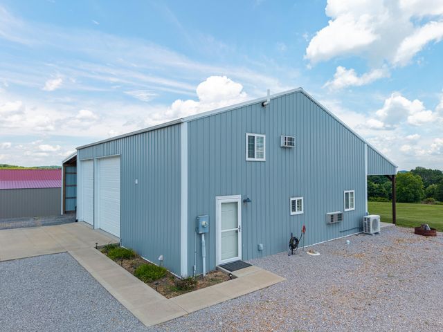 222 Black Ridge Road, Nancy, KY 42544