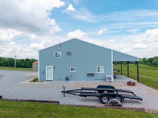 222 Black Ridge Road, Nancy, KY 42544