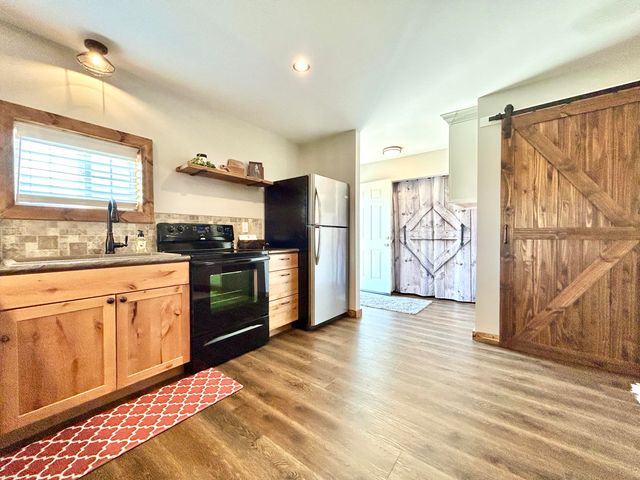 222 Black Ridge Road, Nancy, KY 42544