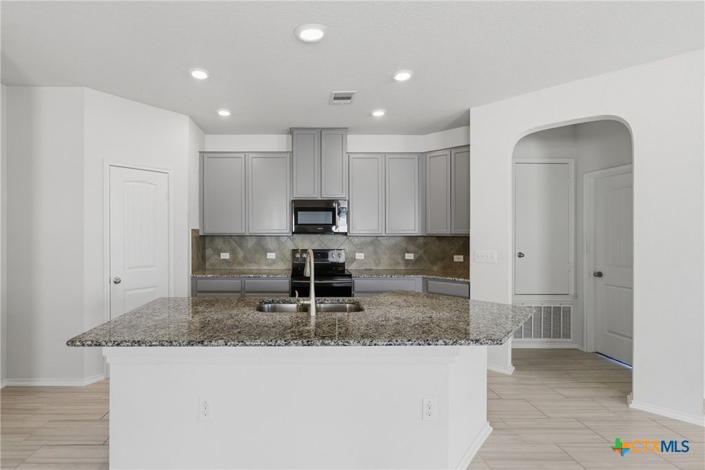 809 Screech Owl Drive, Pflugerville, TX 78660