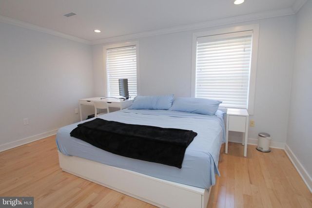 703 S 17TH ST, Philadelphia, PA 19146