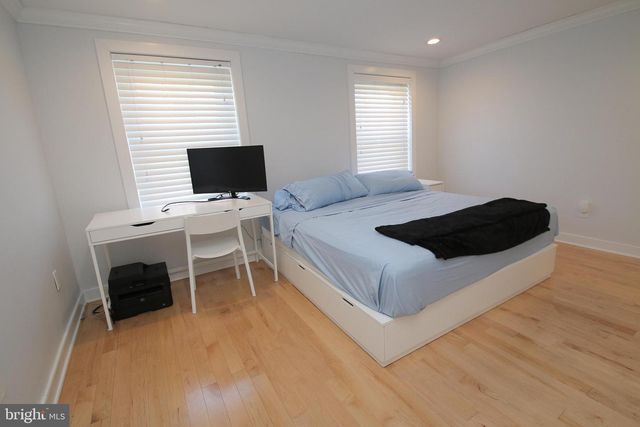 703 S 17TH ST, Philadelphia, PA 19146