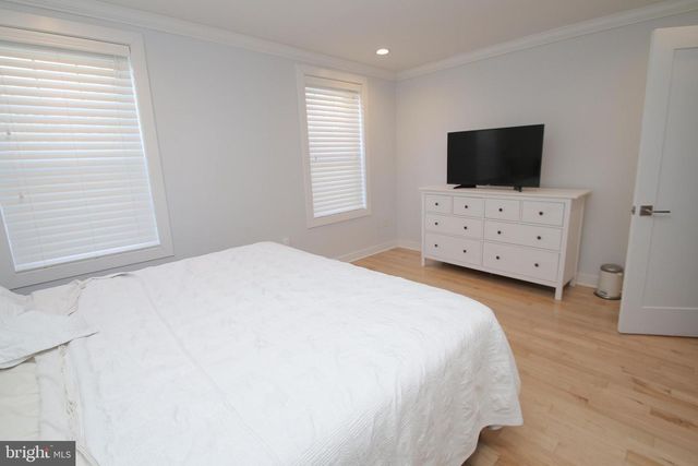 703 S 17TH ST, Philadelphia, PA 19146