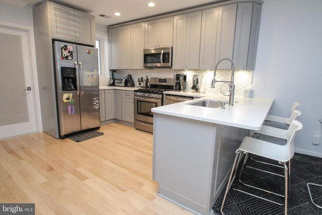 703 S 17TH ST, Philadelphia, PA 19146