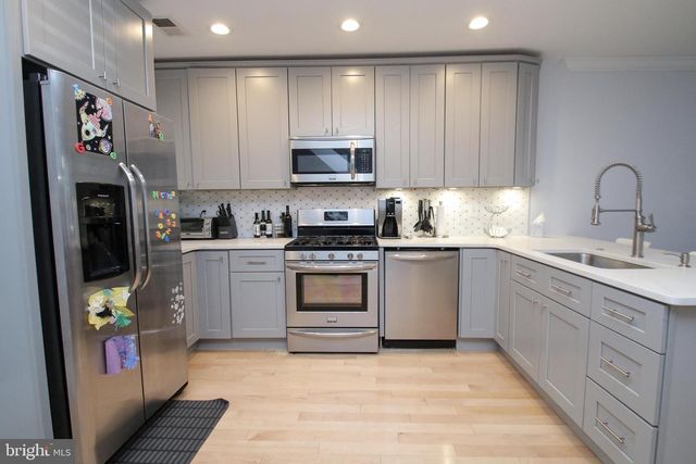 703 S 17TH ST, Philadelphia, PA 19146