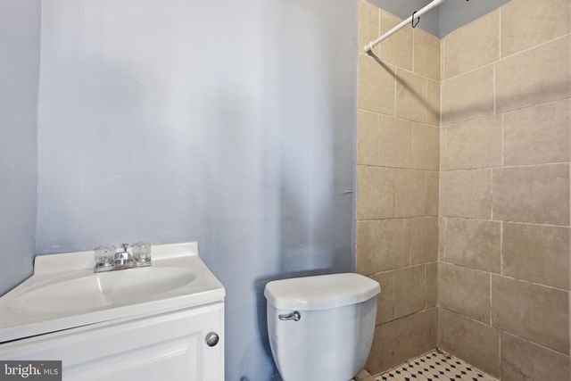 422 E ALLEGHENY AVE, Philadelphia, PA 19134