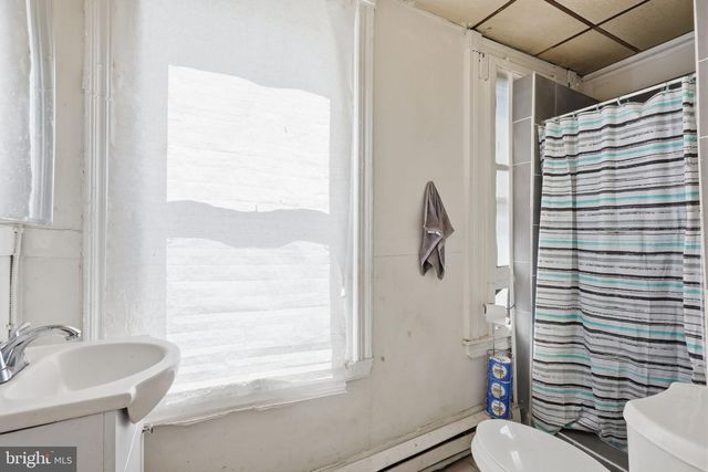 422 E ALLEGHENY AVE, Philadelphia, PA 19134