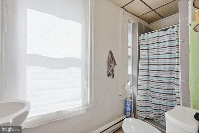 422 E ALLEGHENY AVE, Philadelphia, PA 19134