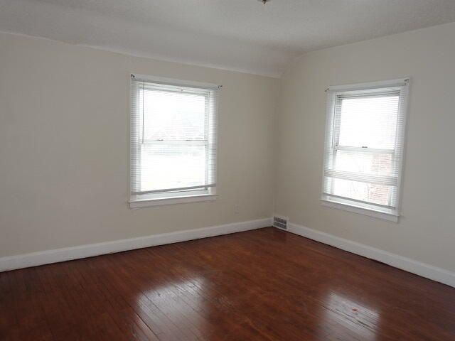 8205 E Outer Drive E, Detroit City, MI 48213