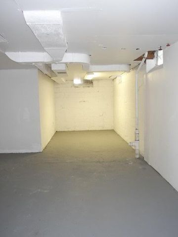 8205 E Outer Drive E, Detroit City, MI 48213