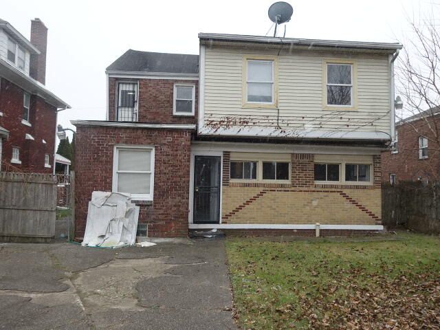 8205 E Outer Drive E, Detroit City, MI 48213