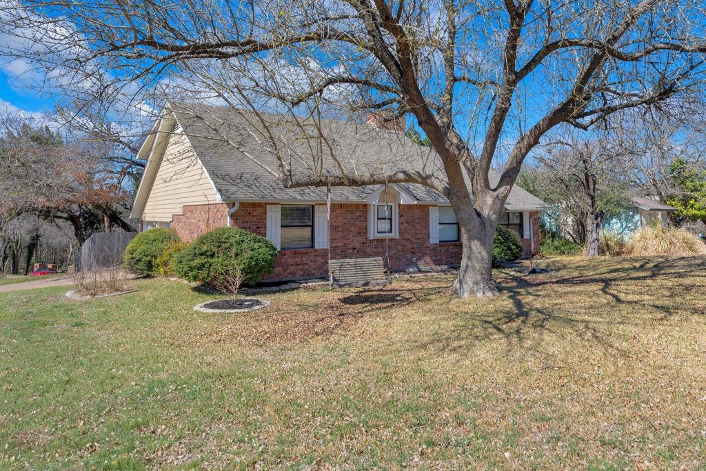 4111 Canyon Cliff CIR, Temple, TX 76502