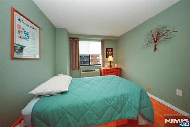 151 Prospect Avenue 16D, Hackensack, NJ 07601