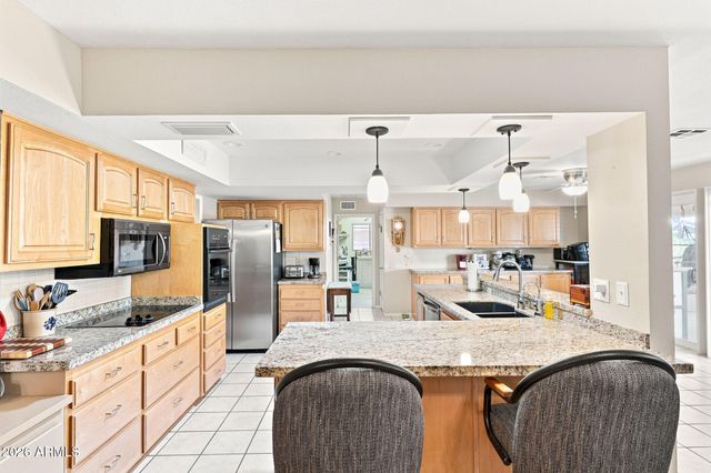 17426 N CALICO Drive, Sun City, AZ 85373