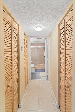 7640 NW 18th St 104, Margate, FL 33063