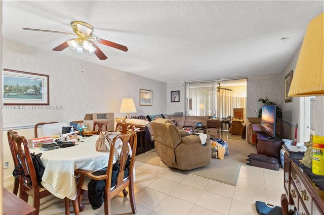 7640 NW 18th St 104, Margate, FL 33063