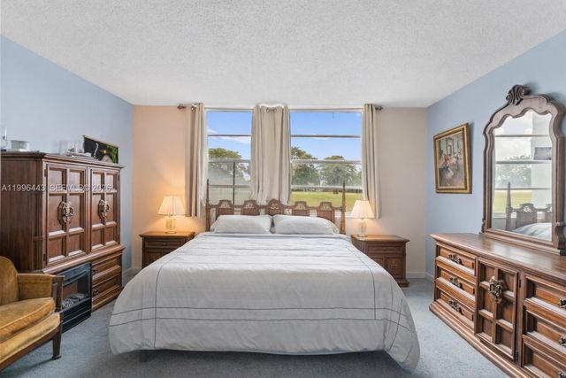 7640 NW 18th St 104, Margate, FL 33063