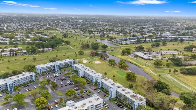 7640 NW 18th St 104, Margate, FL 33063