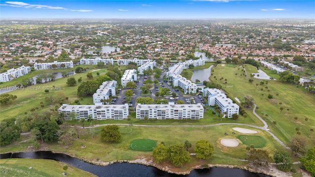 7640 NW 18th St 104, Margate, FL 33063